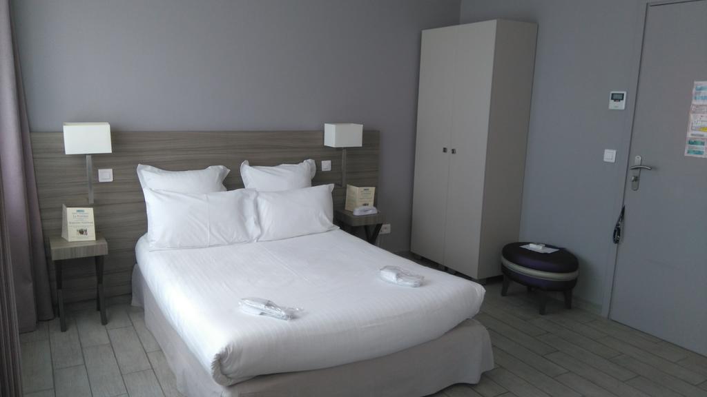 Le Poseidon Hotel La Seyne-sur-Mer Bagian luar foto