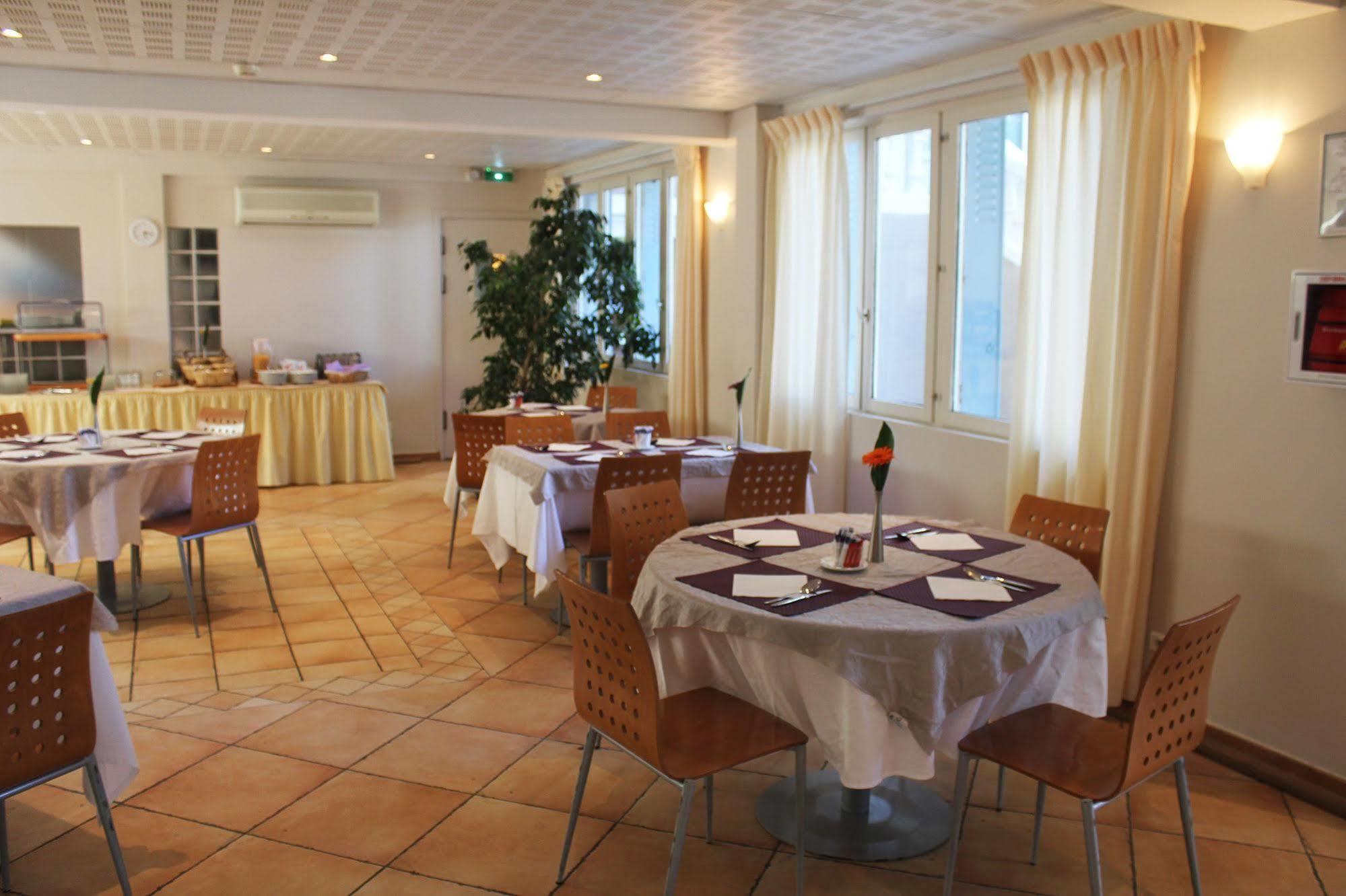 Le Poseidon Hotel La Seyne-sur-Mer Bagian luar foto