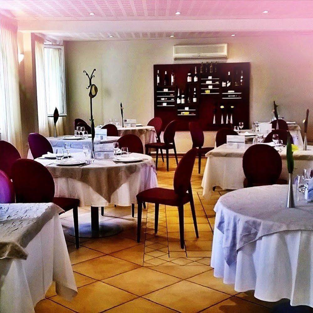 Le Poseidon Hotel La Seyne-sur-Mer Bagian luar foto